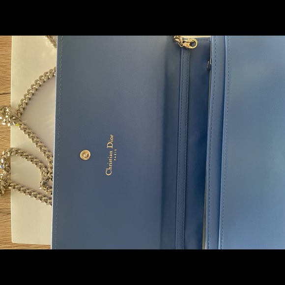 Dior - Picture 3 of 8